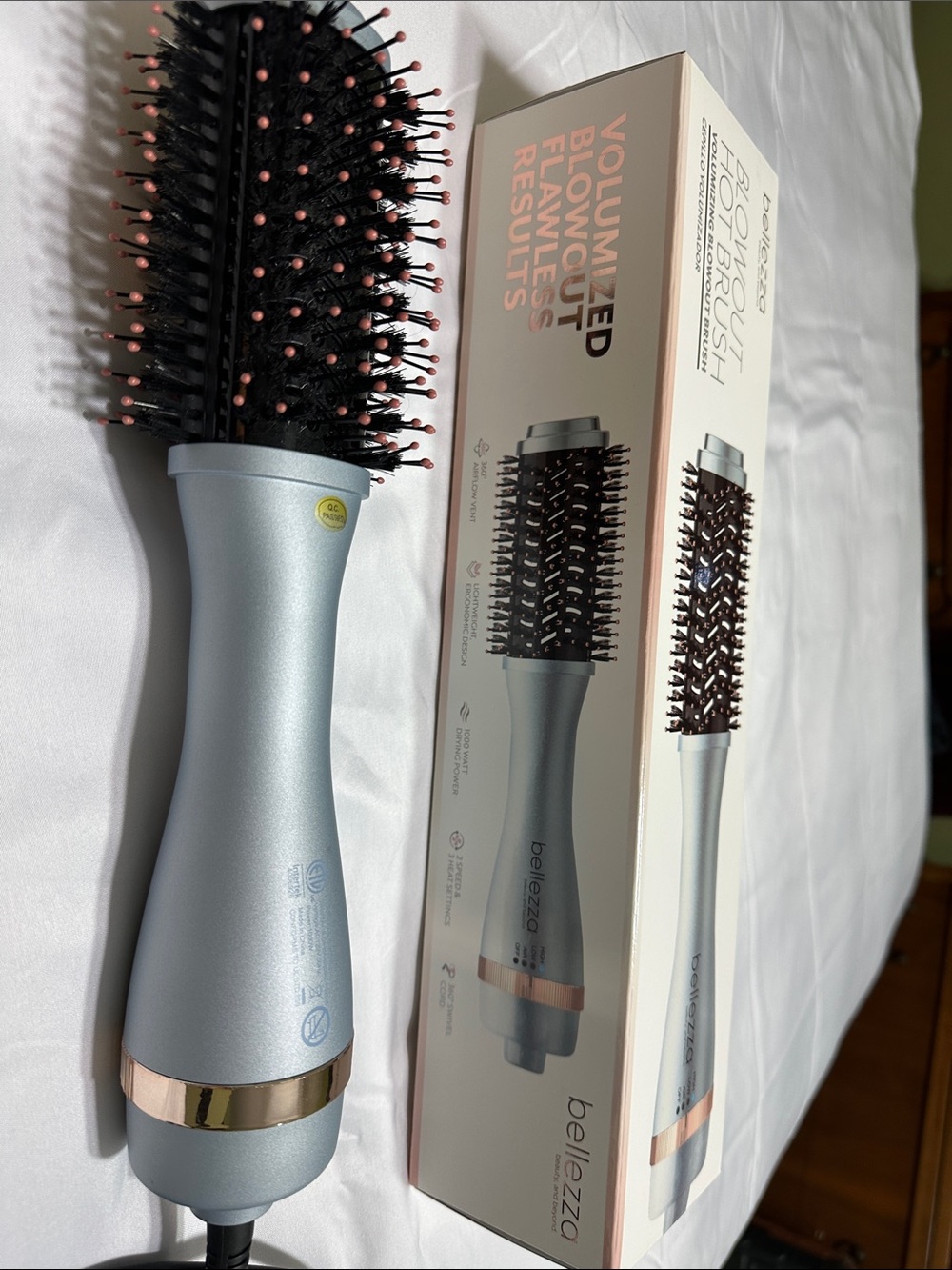 Bellezza Volumized Blowout Hot Air Brush 1000W 2 Speed & 3 Heat Settings